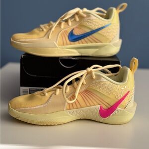 Nike Sabrina 2 (GS) Basketball Shoes Citron Tint Royal Pulse Size 4Y NEW